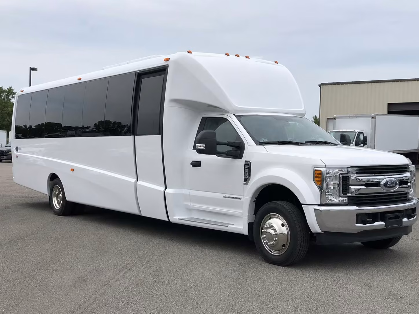 18 passenger minibus